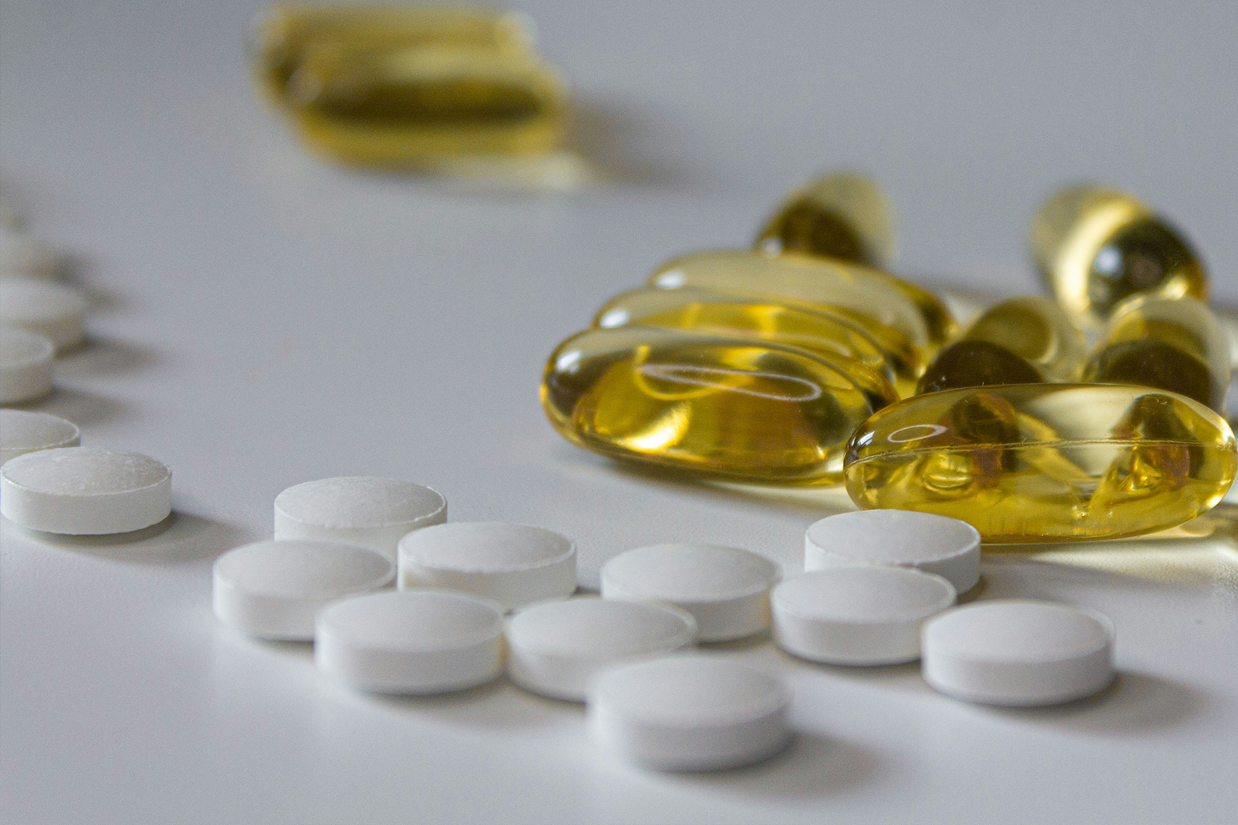 Read more about the article 5 Essential Vitamins and Supplements to Support Your Health and Focus